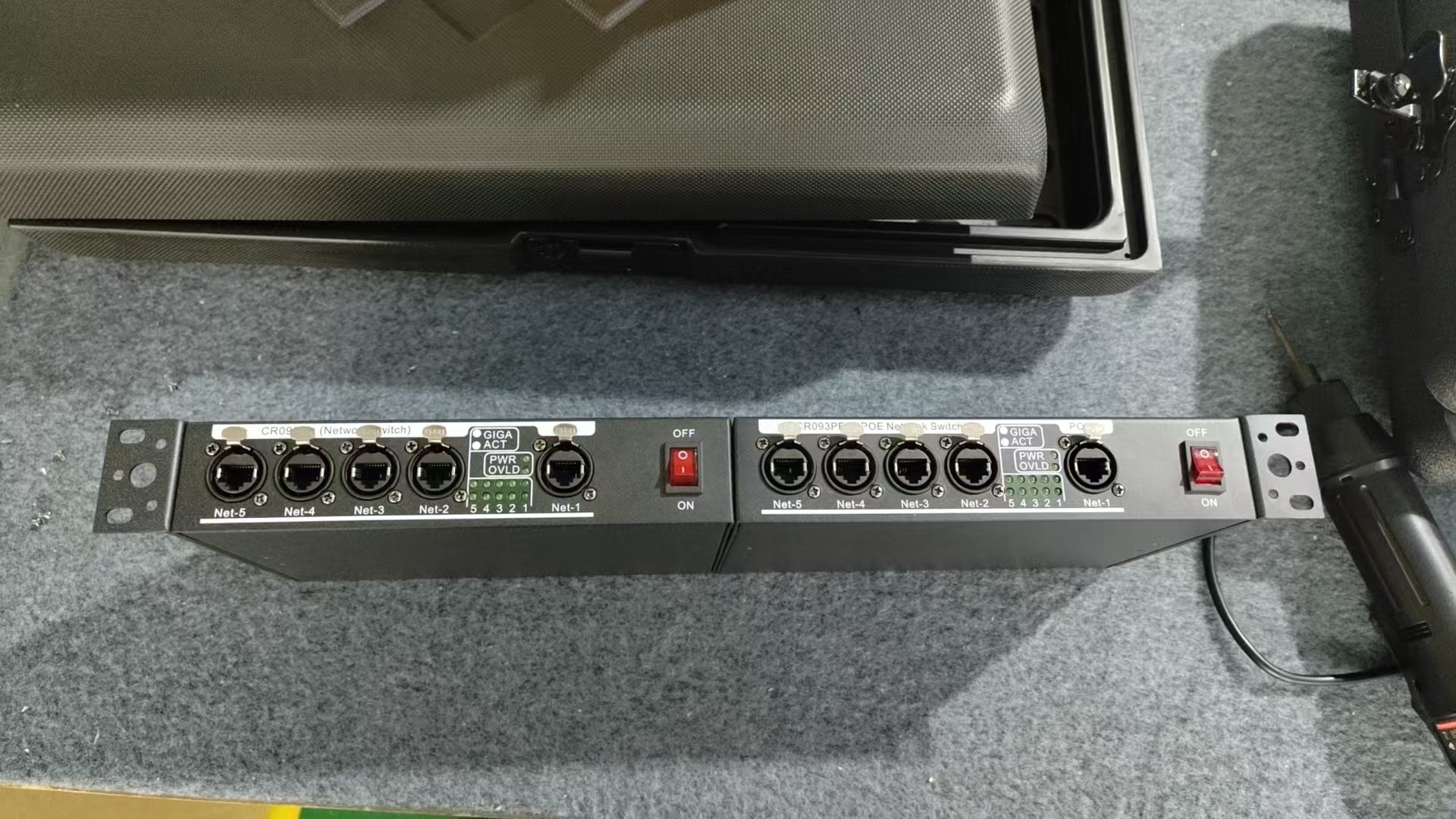 CR093E 網絡交換機(半U)